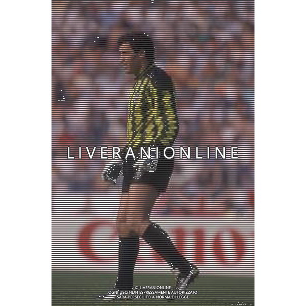 RETROSPETTIVA PETER SHILTON CALCIATORE - PORTIERE NAZIONALE INGLESE NELLA FOTO NEL 1988 ARCHIVIO AG. ALDO LIVERANI SAS