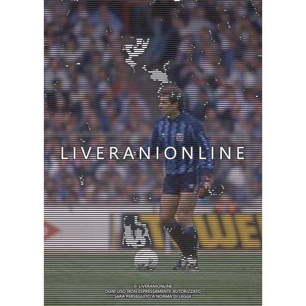 RETROSPETTIVA PETER SHILTON CALCIATORE - PORTIERE NAZIONALE INGLESE NELLA FOTO NEL 1990 ARCHIVIO AG. ALDO LIVERANI SAS