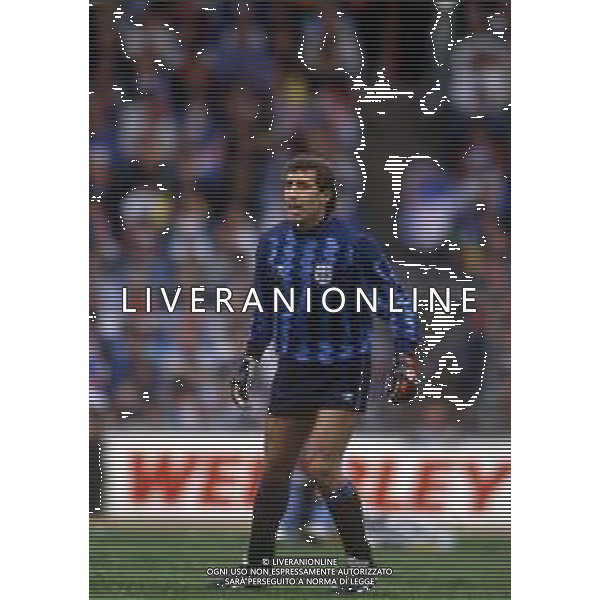 RETROSPETTIVA PETER SHILTON CALCIATORE - PORTIERE NAZIONALE INGLESE NELLA FOTO NEL 1990 ARCHIVIO AG. ALDO LIVERANI SAS