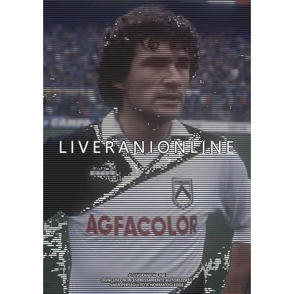 RETROSPETTIVA FEDERICO ROSSI CALCIATORE - NELLA FOTO CON LA MAGLIA DELL\'UDINESE NEL 1984-1985 ARCHIVIO AG. ALDO LIVERANI SAS