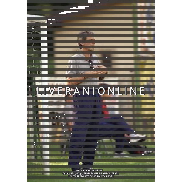 RETROSPETTIVA FRANCESCO ODDO ALLENATORE SALENITANA CALCIO NELLA FOTO FRANCESCO ODDO ALLENATORE SALENITANA CALCIO NELL\'ANNO 2000-2001 AG ALDO LIVERANI SAS