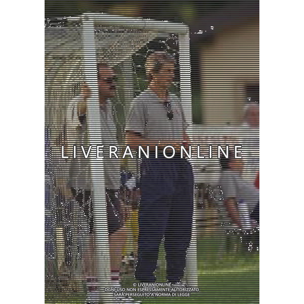 RETROSPETTIVA FRANCESCO ODDO ALLENATORE SALENITANA CALCIO NELLA FOTO FRANCESCO ODDO ALLENATORE SALENITANA CALCIO NELL\'ANNO 2000-2001 AG ALDO LIVERANI SAS