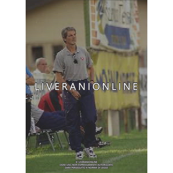 RETROSPETTIVA FRANCESCO ODDO ALLENATORE SALENITANA CALCIO NELLA FOTO FRANCESCO ODDO ALLENATORE SALENITANA CALCIO NELL\'ANNO 2000-2001 AG ALDO LIVERANI SAS