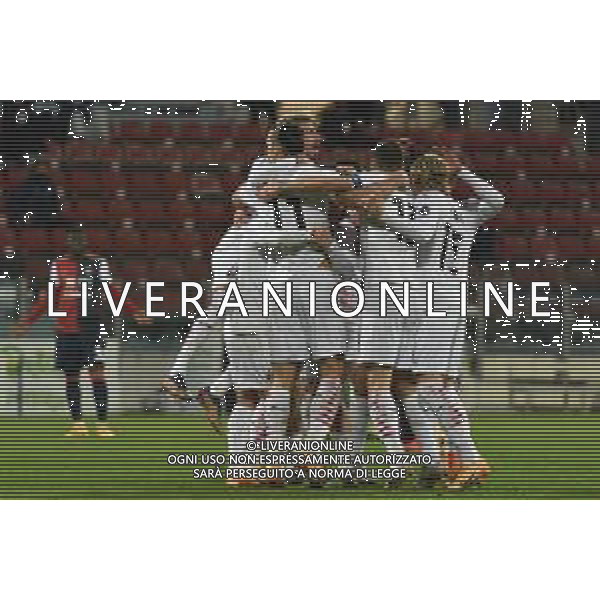 18-01-2021-CAGLIARI CALCIO-A.C. MILAN. CAMPIONATO CALCIO ITALIANO SERIE A 2020/2021. ITALIA, SARDEGNA, CAGLIARI, STADIO SARDEGNA ARENA. SALVATORE MOI/ALDO LIVERANI SAS NELLA FOTO: ESULTANZA DOPO IL GOL DI ZLATAN IBRAHIMOVIC DEL 0-2 - ABBRACCIO ©SALVATORE MOI /AGENZIA ALDO LIVERANI SAS