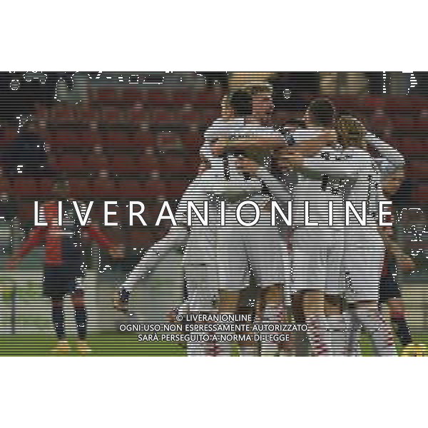 18-01-2021-CAGLIARI CALCIO-A.C. MILAN. CAMPIONATO CALCIO ITALIANO SERIE A 2020/2021. ITALIA, SARDEGNA, CAGLIARI, STADIO SARDEGNA ARENA. SALVATORE MOI/ALDO LIVERANI SAS NELLA FOTO: ESULTANZA DOPO IL GOL DI ZLATAN IBRAHIMOVIC DEL 0-2 - ABBRACCIO ©SALVATORE MOI /AGENZIA ALDO LIVERANI SAS