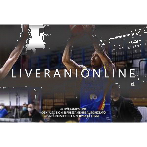 Matteo Casoni/LM - Vanoli Cremona vs A|X Armani Exchange Milano - Italian Basketball A Serie Championship 2020/2021 19 January 2021 - Palazzetto dello Sport Mario Radi, cremona, Italy Photo showing: T.J. Williams (Vanoli Cremona) at throw @LM/Matteo Casoni/ AGENZIA ALDO LIVERANI SAS