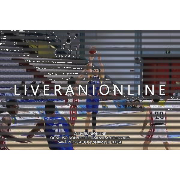 Matteo Casoni/LM - Vanoli Cremona vs A|X Armani Exchange Milano - Italian Basketball A Serie Championship 2020/2021 19 January 2021 - Palazzetto dello Sport Mario Radi, cremona, Italy Photo showing: Daulton Hommes (Vanoli Cremona) at three point throw @LM/Matteo Casoni/ AGENZIA ALDO LIVERANI SAS