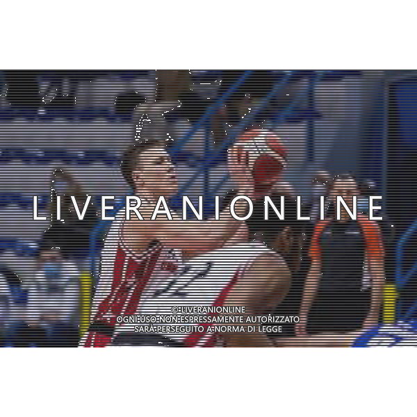 Matteo Casoni/LM - Vanoli Cremona vs A|X Armani Exchange Milano - Italian Basketball A Serie Championship 2020/2021 19 January 2021 - Palazzetto dello Sport Mario Radi, cremona, Italy Photo showing: Kaleb Tarczewski (A|X Armani Exchange Milano) at free throw @LM/Matteo Casoni/ AGENZIA ALDO LIVERANI SAS