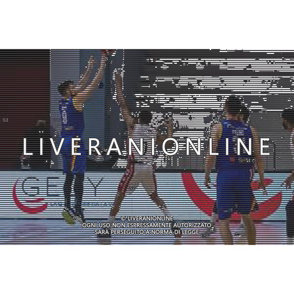 Matteo Casoni/LM - Vanoli Cremona vs A|X Armani Exchange Milano - Italian Basketball A Serie Championship 2020/2021 19 January 2021 - Palazzetto dello Sport Mario Radi, cremona, Italy Photo showing: Fabio Mian (Vanoli Cremona) at three point throw @LM/Matteo Casoni/ AGENZIA ALDO LIVERANI SAS