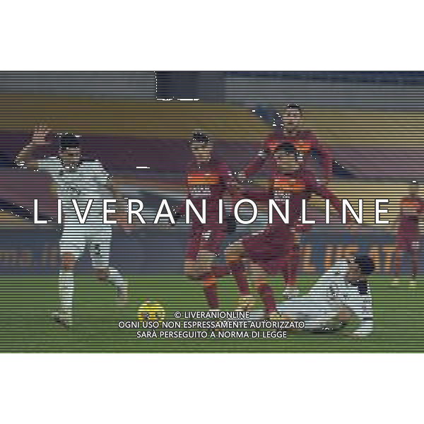 Roma vs Spezia Tim Cup - Ottavi di finale Stadio Olimpico - Roma 19-01-2021 nella foto Pedro atterrato da Leo Sena ©Federico Gaetano / AGENZIA ALDO LIVERANI SAS