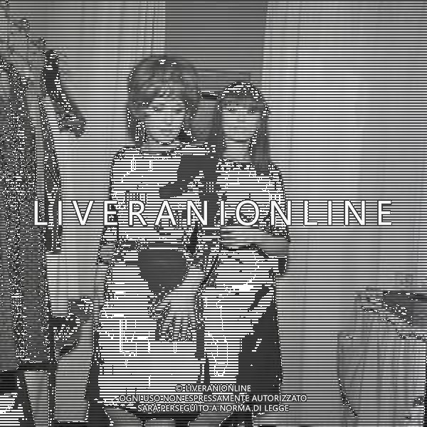 RETROSPETTIVA SANDRA MONDAINI ATTRICE NELLA FOTO SANDRA MONDAINI CON AVE NINCHI E ANTONELLA STENI NELL\'ANNO 1967 AG ALDO LIVERANI SAS 