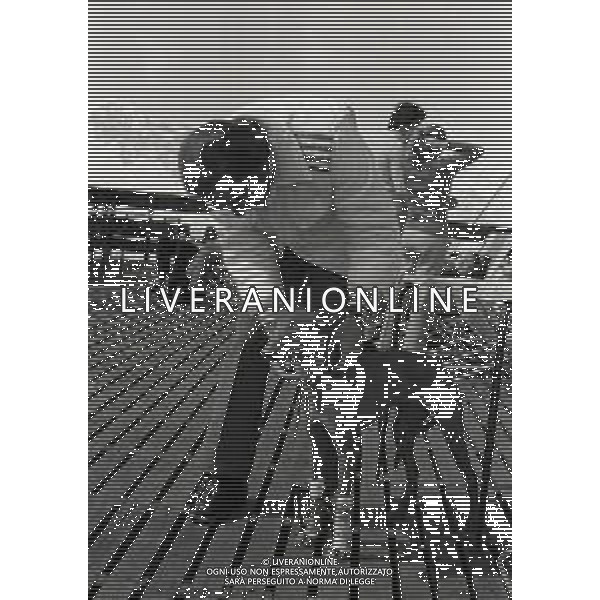 RETROSPETTIVA MIKE BONGIORNO PRESENTATORE TELEVISIVO NELLA FOTO MIKE BONGIORNO A MADESIMO NELL\'ANNO 1972 AG ALDO LIVERANI SAS