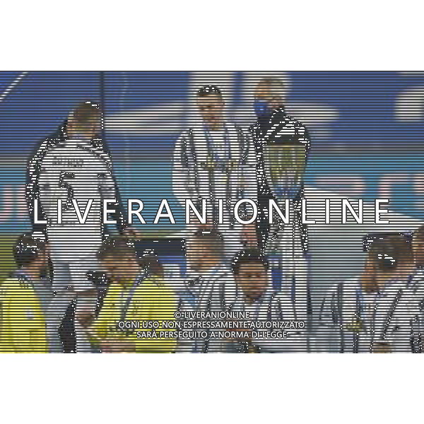 Reggio Emilia 20/01/2021 PS5 Supercoppa Italiana 2020/2021 Juventus vs Napoli - nella foto: Bernardeschi Federico (Juventus f.c.) Arthur (Juventus f.c.) sul podio a fine gara ©Claudio Zamagni/Agenzia Aldo Liverani Bernardeschi Federico (Juventus f.c.) Arthur (Juventus f.c.) during Italian\'s PS5 Super Cup 2020/2021 soccer match between JUVENTUS F.C and S.S.C.NAPOLI at Mapei Stadium in Reggio Emilia on January 20 2021 photo credit by Claudio Zamagni/Aldo Liverani Photo Agency