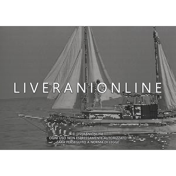 RETROSPETTIVA UGO TOGNAZZI ATTORE NELLA FOTO UGO TOGNAZZI SET DEL FILM “LA STANZA DEL VESCOVO“ NELL\'ANNO 1976 A STRESA AG ALDO LIVERANI SAS 