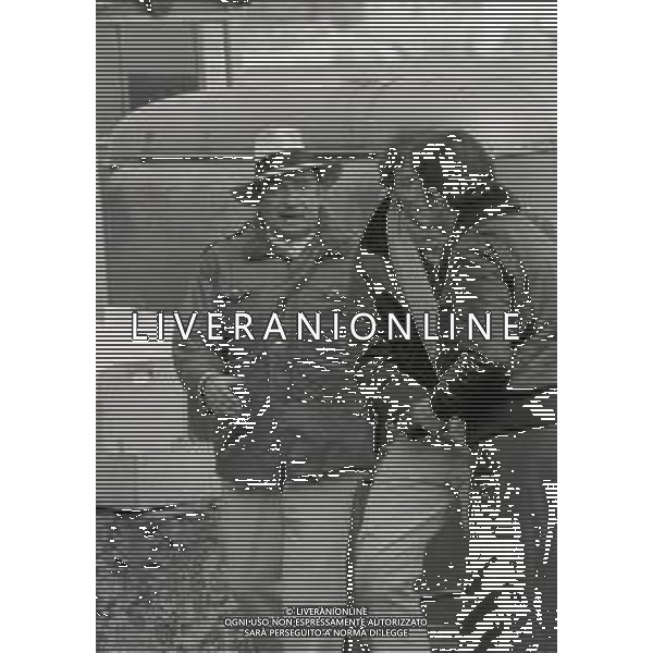 RETROSPETTIVA UGO TOGNAZZI ATTORE NELLA FOTO UGO TOGNAZZI SET DEL FILM “LA STANZA DEL VESCOVO“ NELL\'ANNO 1976 A STRESA AG ALDO LIVERANI SAS 