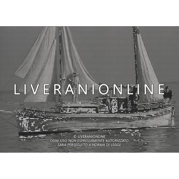 RETROSPETTIVA UGO TOGNAZZI ATTORE NELLA FOTO UGO TOGNAZZI SET DEL FILM “LA STANZA DEL VESCOVO“ NELL\'ANNO 1976 A STRESA AG ALDO LIVERANI SAS 