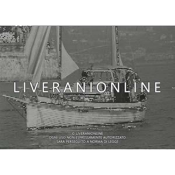 RETROSPETTIVA UGO TOGNAZZI ATTORE NELLA FOTO UGO TOGNAZZI SET DEL FILM “LA STANZA DEL VESCOVO“ NELL\'ANNO 1976 A STRESA AG ALDO LIVERANI SAS 