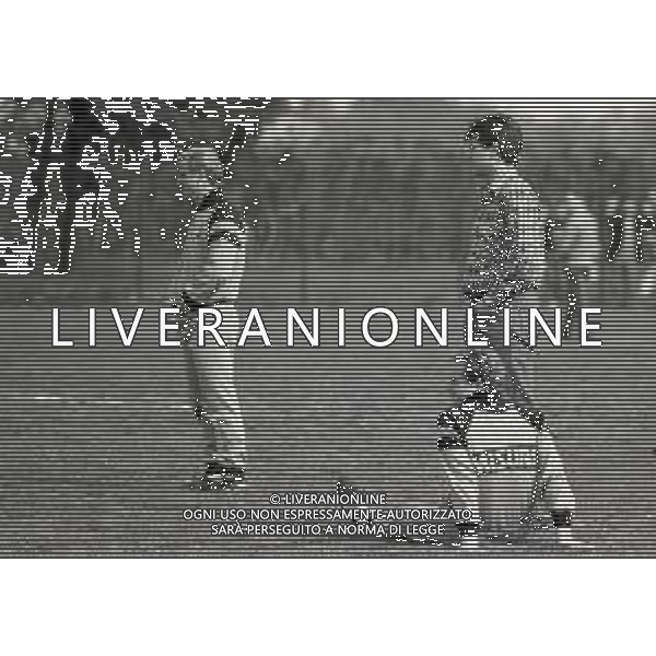 1986-1987 APPIANO GENTILE ALLENAMENTO INTER NELLA FOTO DOTTOR PASQUALE BERGAMO CON KARL HEINZE RUMMENIGGE E GIOVANNI TRAPATTONI AG ALDO LIVERANI SAS