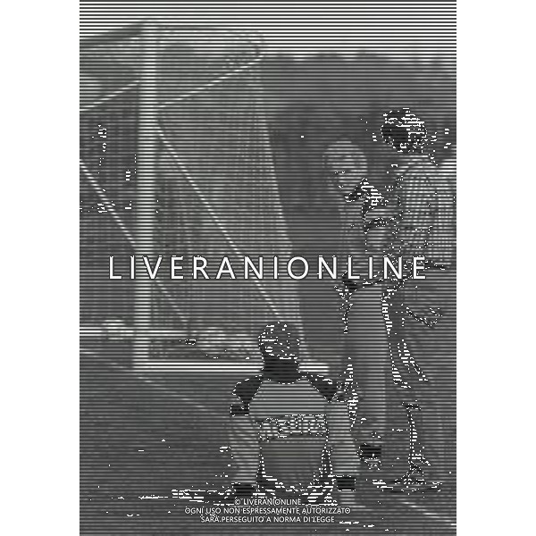 1986-1987 APPIANO GENTILE ALLENAMENTO INTER NELLA FOTO DOTTOR PASQUALE BERGAMO CON KARL HEINZE RUMMENIGGE E GIOVANNI TRAPATTONI AG ALDO LIVERANI SAS