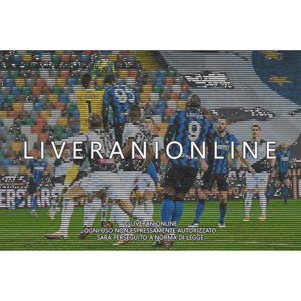 Ettore Griffoni/LM - Udinese Calcio vs FC Internazionale - Italian football Serie A match 2020/2021 23 January 2021 - Friuli - Dacia Arena stadium, udine, Italy Photo showing: Juan Musso of Udinese saves a goal hindered by Alessandro Bastoni of Internazionale @LM/Ettore Griffoni/AGENZIA ALDO LIVERANI SAS