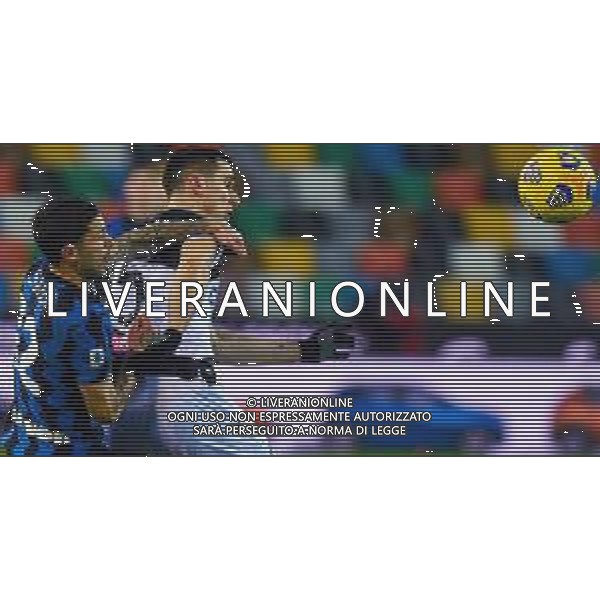 Franco Debernardi/LM - Udinese Calcio vs FC Internazionale - Italian football Serie A match 2020/2021 23 January 2021 - Friuli - Dacia Arena stadium, udine, Italy Photo showing: Thomas Ouwejan of Udinese fight for the ball against Stefano Sensi of Inter @LM/Franco Debernardi/AGENZIA ALDO LIVERANI SAS