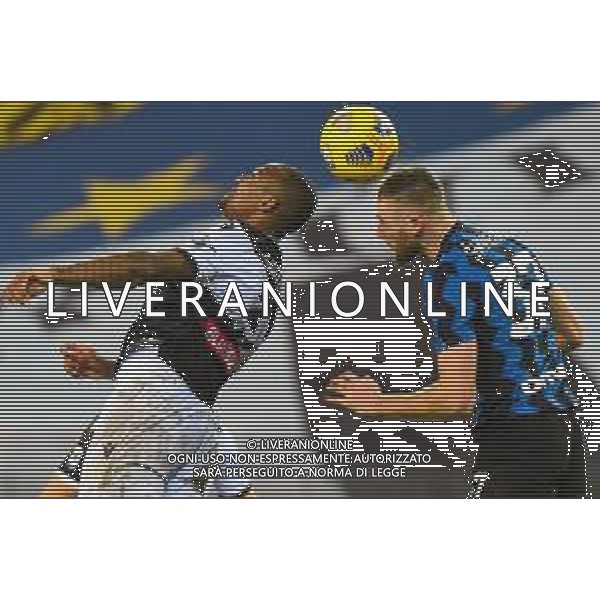 Franco Debernardi/LM - Udinese Calcio vs FC Internazionale - Italian football Serie A match 2020/2021 23 January 2021 - Friuli - Dacia Arena stadium, udine, Italy Photo showing: Caetano De Souza Samir of Udinese fight for the ball against Milan Skriniar of Inter @LM/Franco Debernardi/AGENZIA ALDO LIVERANI SAS
