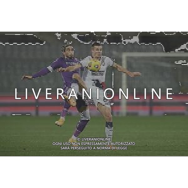 Matteo Papini/LM - ACF Fiorentina vs FC Crotone - Italian football Serie A match 2020/2021 23 January 2021 - Artemio Franchi stadium, florence, Italy Photo showing: Arkadiusz Reca of FC Crotone in action against Martin Caceres of ACF Fiorentina @LM/Matteo Papini/AGENZIA ALDO LIVERANI SAS
