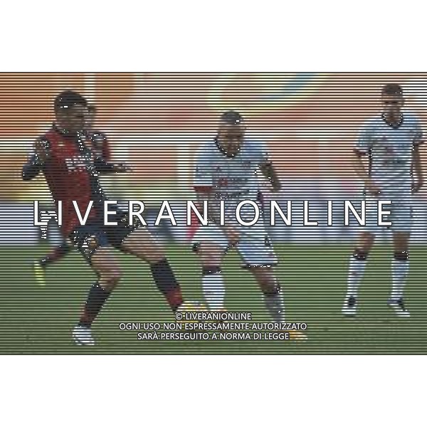 Danilo Vigo/LM - Genoa CFC vs Cagliari Calcio - Italian football Serie A match 2020/2021 24 January 2021 - Luigi Ferraris stadium, Genova, Italy Photo showing: Kevin Strootman (Genoa), Radja Nainggolan (Cagliari) @LM/Danilo Vigo/AGENZIA ALDO LIVERANI SAS