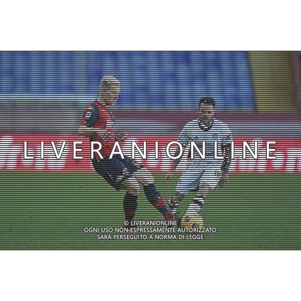 Danilo Vigo/LM - Genoa CFC vs Cagliari Calcio - Italian football Serie A match 2020/2021 24 January 2021 - Luigi Ferraris stadium, Genova, Italy Photo showing: Lennart Czyborra (Genoa) , Nahitan Nandez (Cagliari) @LM/Danilo Vigo/AGENZIA ALDO LIVERANI SAS