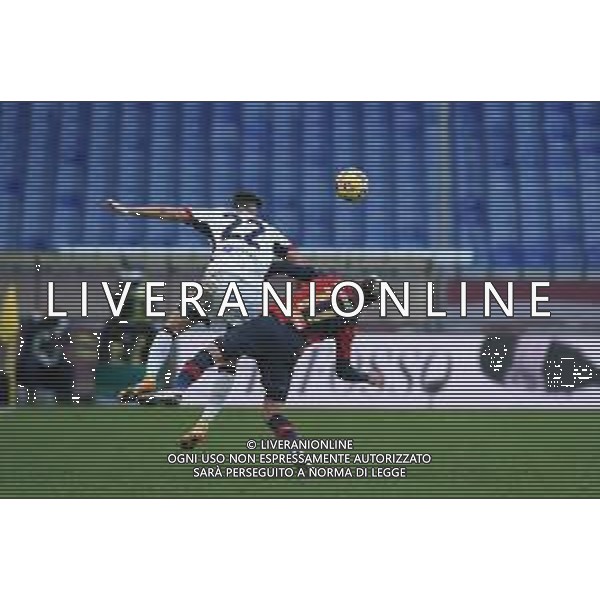 Danilo Vigo/LM - Genoa CFC vs Cagliari Calcio - Italian football Serie A match 2020/2021 24 January 2021 - Luigi Ferraris stadium, Genova, Italy Photo showing: Charalampos Lykogiannƒ´s (Cagliari), Valon Behrami (Genoa) @LM/Danilo Vigo/AGENZIA ALDO LIVERANI SAS