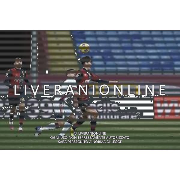 Danilo Vigo/LM - Genoa CFC vs Cagliari Calcio - Italian football Serie A match 2020/2021 24 January 2021 - Luigi Ferraris stadium, Genova, Italy Photo showing: RƒÉzvan Marin (Cagliari)9, Eldor Shomurodov (Genoa) @LM/Danilo Vigo/AGENZIA ALDO LIVERANI SAS