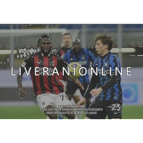 Franck Kessie (Milan) e Nicolo\' Barella (Inter) Inter vs Milan Coppa Italia - quarti di finale Milano 26-01-2021 Stadio Giuseppe Meazza - San Siro foto Roberto Garavaglia/ag. Aldo Liverani sas /AGENZIA ALDO LIVERANI SAS