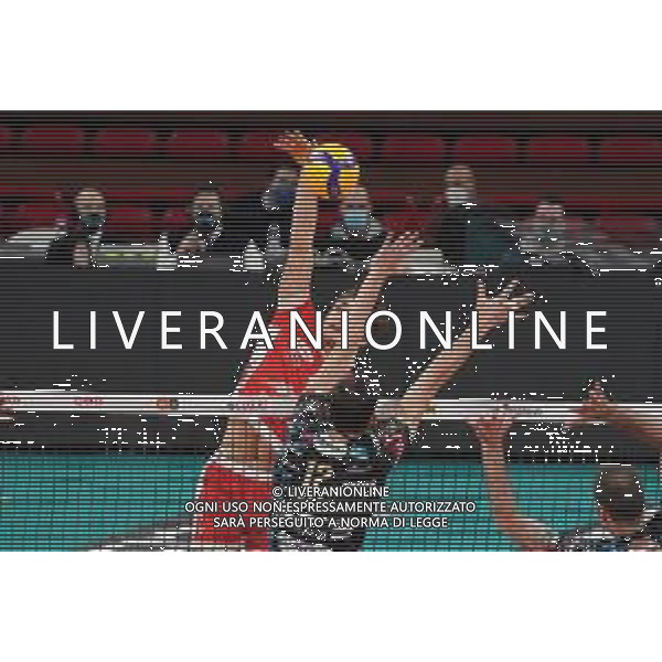 Loris Cerquiglini/LM - Sir Safety Conad Perugia vs Consar Ravenna - Italian Volleyball Men Cup 2020/2021 27 January 2021 - PalaEvangelisti, perugia, Italy Photo showing: loeppky eric (n.4 contar ravenna) spike @LM/Loris Cerquiglini/AGENZIA ALDO LIVERANI SAS