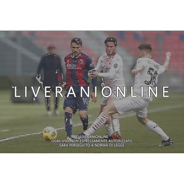 Bologna - Milan Campionato di Calcio Serie A TIM 30/01/2021 nella foto: Sansone Nicola (Bologna f.c.)Saelemaekers Alexis(a.c. Milan) ©Claudio Zamagni/Agenzia Aldo Liverani during Italian Serie A soccer match between BOLOGNA F.C. and A.C.MILAN at Renato Dall\'Ara Stadium on January 30 2021 photo credit by Claudio Zamagni/Aldo Liverani Photo Agency/ AGENZIA ALDO LIVERANI SAS