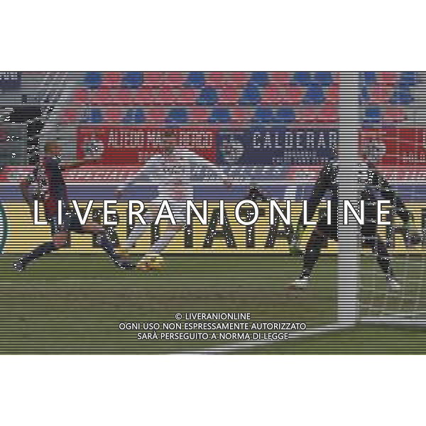 Bologna - Milan Campionato di Calcio Serie A TIM 30/01/2021 nella foto: occasione Hante Rebic(a.c. Milan) ©Claudio Zamagni/Agenzia Aldo Liverani during Italian Serie A soccer match between BOLOGNA F.C. and A.C.MILAN at Renato Dall\'Ara Stadium on January 30 2021 photo credit by Claudio Zamagni/Aldo Liverani Photo Agency/ AGENZIA ALDO LIVERANI SAS