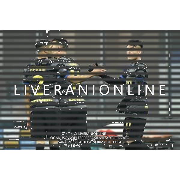 esultanza Inter dopo il gol del 2 a 0 Lautaro Martinez con Achraf Hakimi Inter vs Benevento Campionato Serie A TIM - 20a giornata Milano 30-01-2021 Stadio Giuseppe Meazza - San Siro foto Roberto Garavaglia/ag. Aldo Liverani sas /AGENZIA ALDO LIVERANI SAS