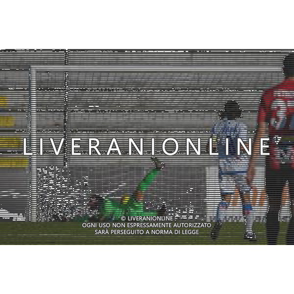 Fabio Fagiolini/LM - Lucchese vs Novara Calcio - Italian football Serie C match 2020/2021 31 January 2021 - Porta Elisa stadium, lucca, Italy Photo showing: The ball kicked by Giuseppe Panico (Novara) goes to goal @LM/Fabio Fagiolini