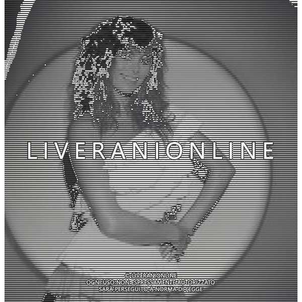 RETROSPETTIVA MARINA OCCHIENA CANTANTE NELLA FOTO MARINA OCCHIENA NELL\'ANNO 1982 A MILANO AG ALDO LIVERANI SAS  