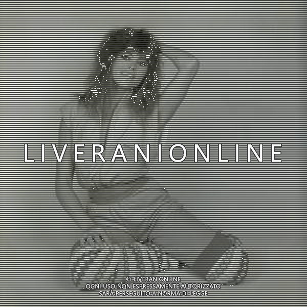 RETROSPETTIVA MARINA OCCHIENA CANTANTE NELLA FOTO MARINA OCCHIENA NELL\'ANNO 1982 A MILANO AG ALDO LIVERANI SAS  