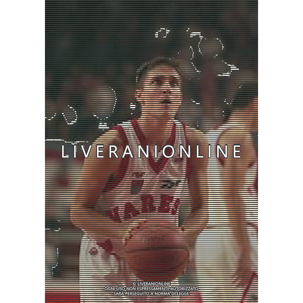 11-10-1998 VARESE CAMPIONATO DI BASKET SERIE A 1 VARESE ROOSTER- TERMAL IMOLA NELLA FOTO GIANMARCO POZZECCO AG ALDO LIVERANI SAS