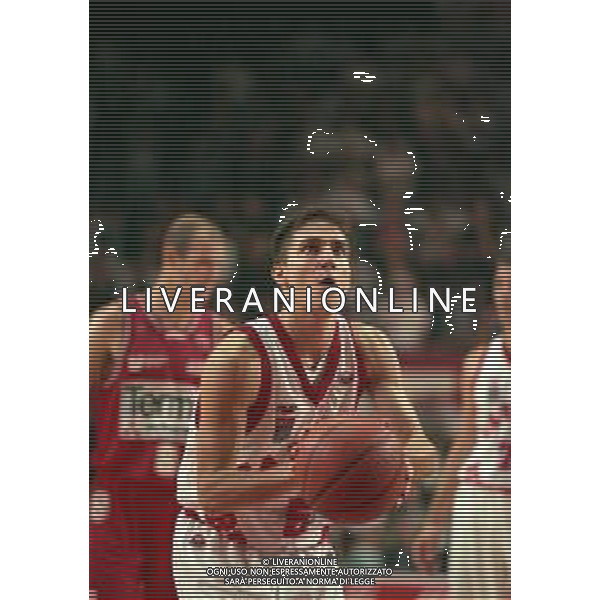 11-10-1998 VARESE CAMPIONATO DI BASKET SERIE A 1 VARESE ROOSTER- TERMAL IMOLA NELLA FOTO GIANMARCO POZZECCO AG ALDO LIVERANI SAS