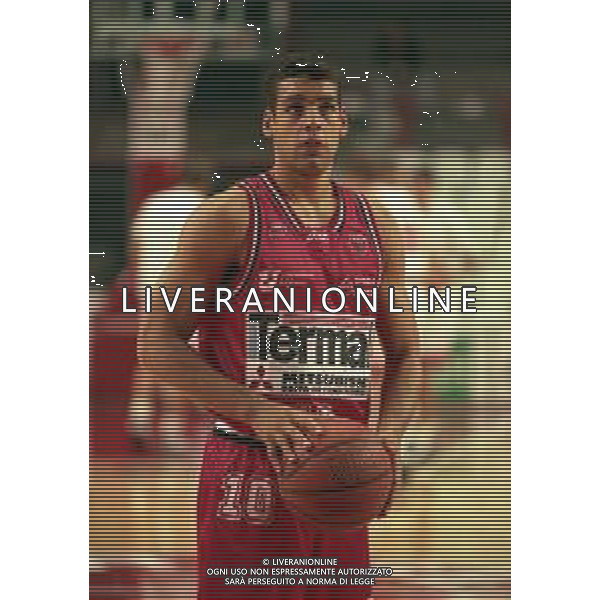 11-10-1998 VARESE CAMPIONATO DI BASKET SERIE A 1 VARESE ROOSTER TERMAL INMOLA NELLA FOTO ESCUDERO ALEJANDRO AG ALDO LIVERANI SAS