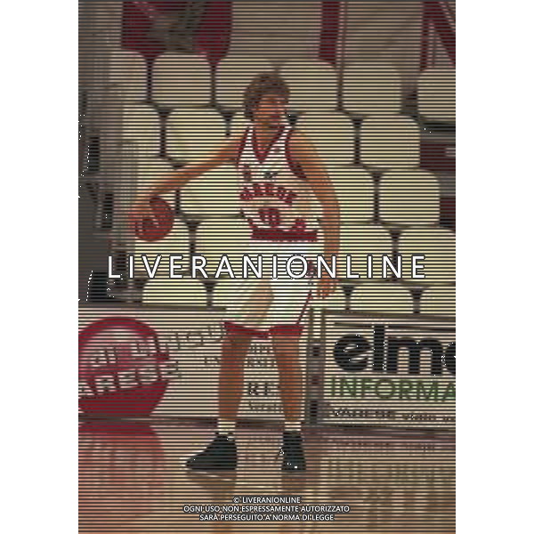11-10-1998 VARESE CAMPIONATO DI BASKET SERIE A 1 VARESE ROOSTER- TERMAL IMOLA NELLA FOTO GIACOMO GALANDA AG ALDO LIVERANI SAS