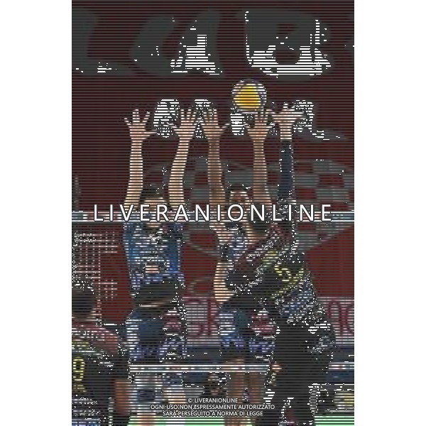 Roberto Bartomeoli/LM - Cucine Lube Civitanova vs Sir Safety Conad Perugia - Volleyball Italian Serie A Men Superleague Championship 2020/2021 03 February 2021 - Eurosuole Forum, civitanova marche, Italy Photo showing: Spike of Osmany Juantorena (Cucine Lube Civitanova) @LM/Roberto Bartomeoli/ AGENZIA ALDO LIVERANI SAS