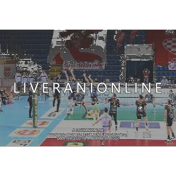 Roberto Bartomeoli/LM - Cucine Lube Civitanova vs Sir Safety Conad Perugia - Volleyball Italian Serie A Men Superleague Championship 2020/2021 03 February 2021 - Eurosuole Forum, civitanova marche, Italy Photo showing: Spike of Yoandy Leal (Cucine Lube Civitanova) @LM/Roberto Bartomeoli/ AGENZIA ALDO LIVERANI SAS