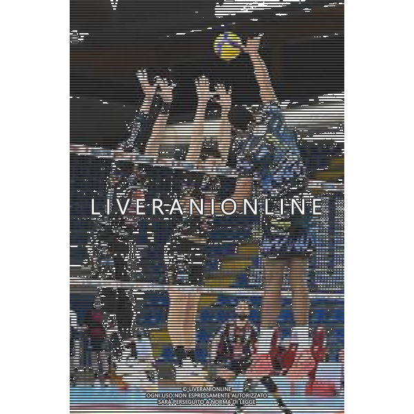Roberto Bartomeoli/LM - Cucine Lube Civitanova vs Sir Safety Conad Perugia - Volleyball Italian Serie A Men Superleague Championship 2020/2021 03 February 2021 - Eurosuole Forum, civitanova marche, Italy Photo showing: Spike of Wilfredo Leon Venero (Sir Safety Conad Perugia) @LM/Roberto Bartomeoli/ AGENZIA ALDO LIVERANI SAS