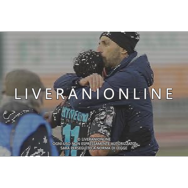 IMOLA 03 02 2021 IMOLESE CALCIO-FERALPISALO\' 3-0 SERIE C NELLA FOTO ABBRACCIO TRA ACCURSIO BENTIVEGNA E ALLENATORE PASQUALE CATALANO ©SANNA / AGENZIA ALDO LIVERANI SAS