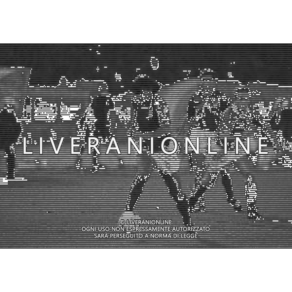 14-10-1992 CAGLIARI QUALIFICAZIONE AI MONDIALI ITALIA SVIZZERA 2-2 NELLA FOTO GIANLUIGI LENTINI AG ALDO LIVERANI SAS