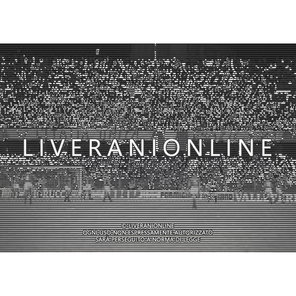 14-10-1992 CAGLIARI QUALIFICAZIONE AI MONDIALI ITALIA SVIZZERA 2-2 NELLA FOTO STRISCIONE PER GIGI RIVA AG ALDO LIVERANI SAS