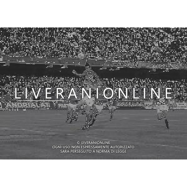 14-10-1992 CAGLIARI QUALIFICAZIONE AI MONDIALI ITALIA SVIZZERA 2-2 NELLA FOTO GIANLUIGI LENTINI AG ALDO LIVERANI SAS